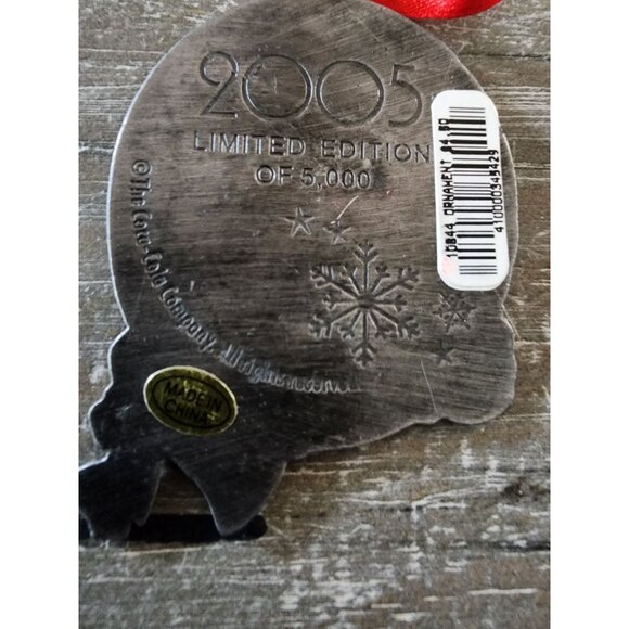 2005 Limited Edition Coca-Cola Santa Claus Christmas Ornament Metal Red Ribbon - Picture 4 of 7